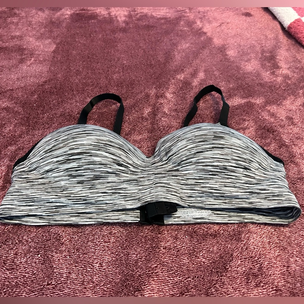 Women's Gray Striped Bra